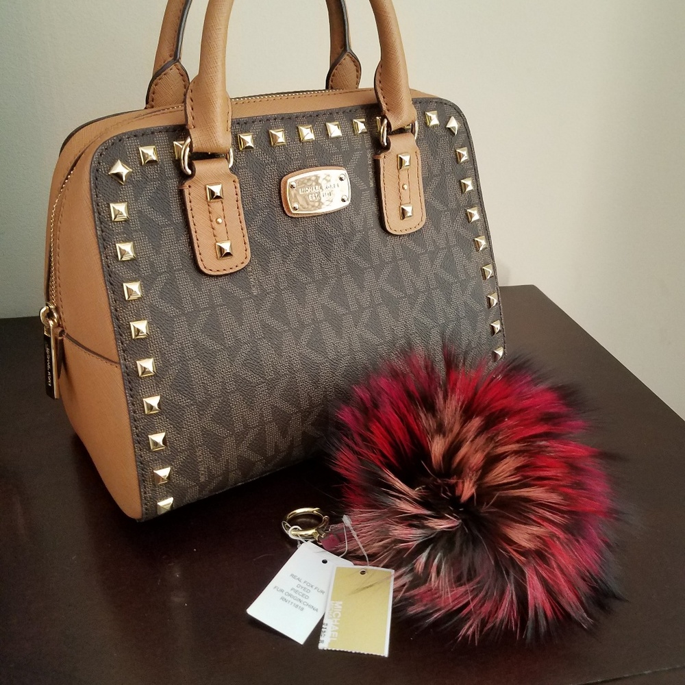 NWT MICHAEL KORS  -  XL Fur Key Chain/Charm - Picture 8 of 8